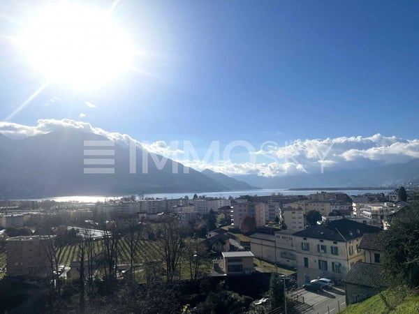 Panorama imprendibile in zona residenziale soleggiata tutto l'anno 2