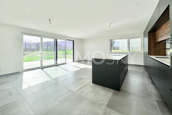 À louer à Courtételle  Élégante villa neuve avec jardin 3
