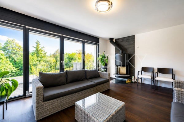 Villa jumelée dexception à Pully 3