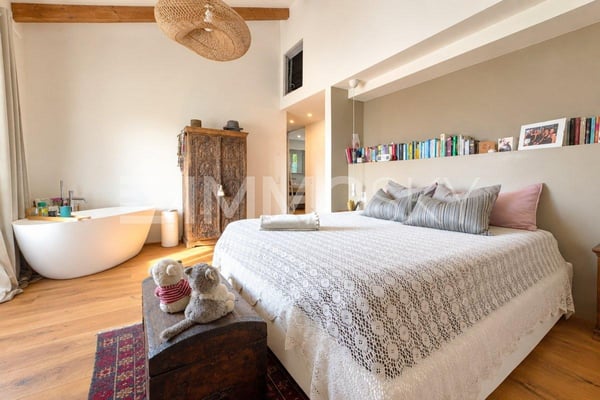 Una residenza esclusiva dove spazio, privacy e natura si incontrano 1
