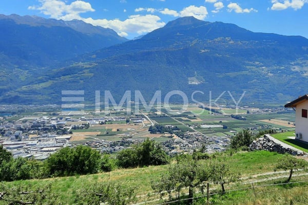 Terrain à bâtir avec vue à couper le souffle sur le Valais 2
