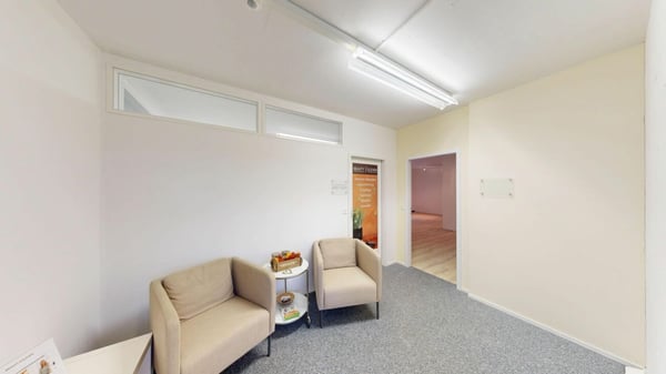 Stilvoll arbeiten: Ihr 8 m² Gewerberaum mit Empfangsbereich im