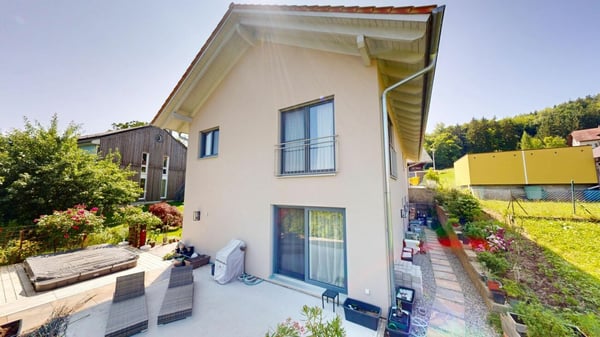 Classic Contemporary Living - Stilvolles 2.5-Zimmer-Einfamilienhaus mit Privatgarten, Swimspa & Smart Home in Veltheim 24