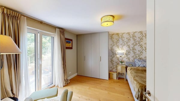 Classic Contemporary Living - Stilvolles 2.5-Zimmer-Einfamilienhaus mit Privatgarten, Swimspa & Smart Home in Veltheim 8