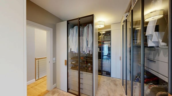 Classic Contemporary Living - Stilvolles 2.5-Zimmer-Einfamilienhaus mit Privatgarten, Swimspa & Smart Home in Veltheim 16