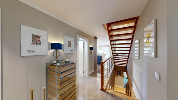 Classic Contemporary Living - Stilvolles 2.5-Zimmer-Einfamilienhaus mit Privatgarten, Swimspa & Smart Home in Veltheim 11