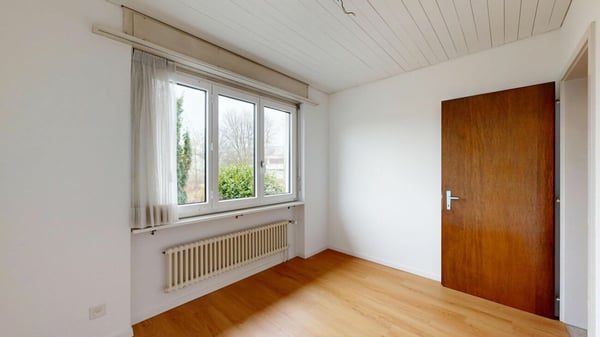 Charmantes 1.5 Zimmer-Einfamilienhaus mit grossem Garten 8