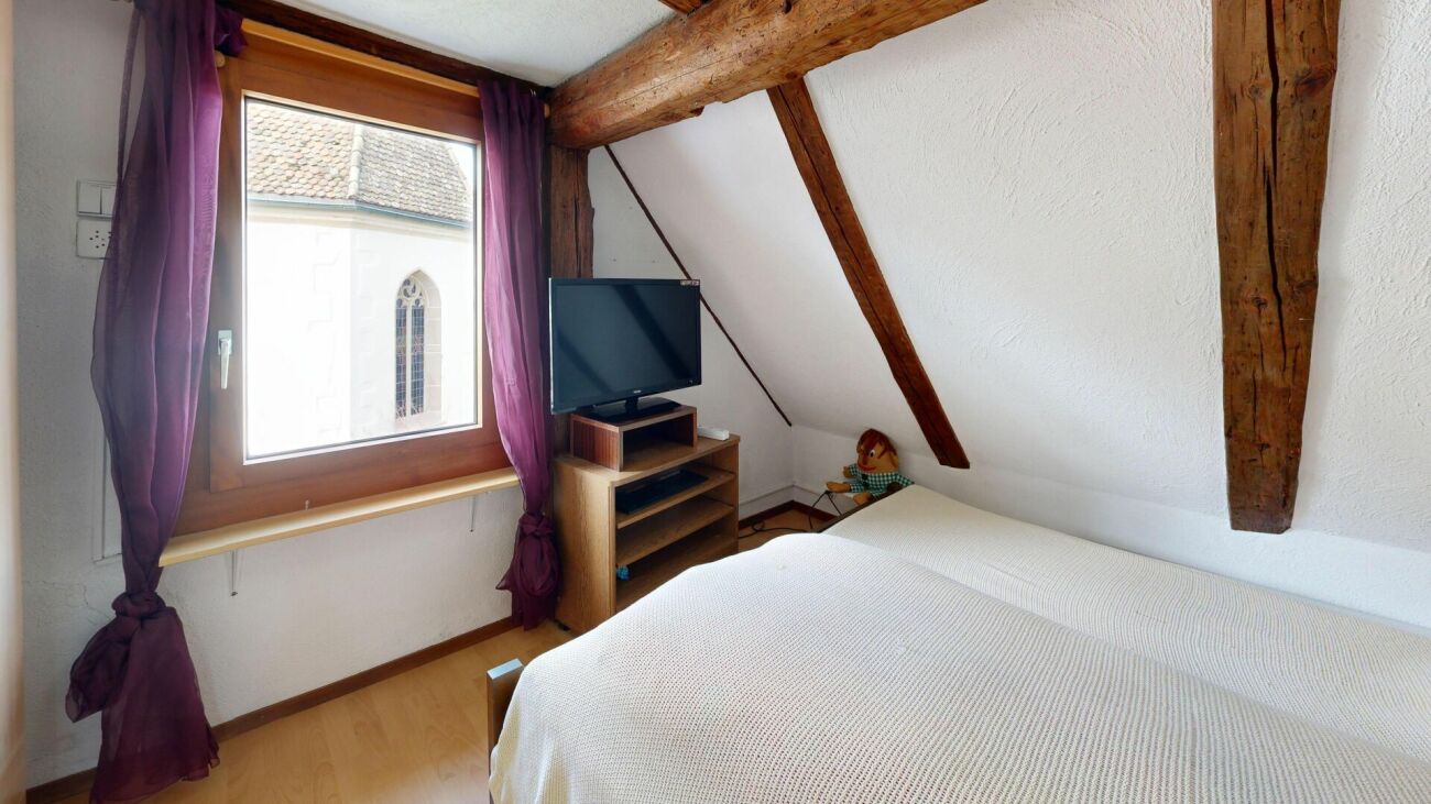 Bonstetten - Charmanter Hausteil mit Atelier & attraktivem 20/80-Finanzierungsmodell