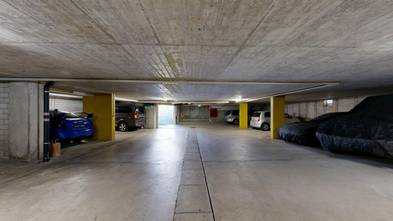 Grosszügige und helle 4.5 Zimmerwohnung mit beheiztem Wintergarten - Erstbezug nach liebevoller Gesamtüberholung