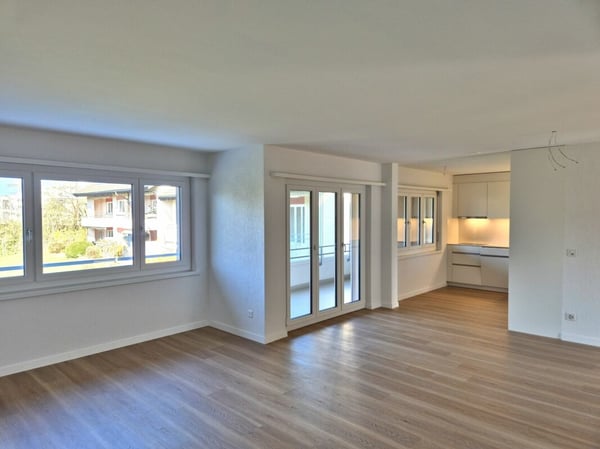 Attraktive 3.5-Zimmerwohnung mit sonnigem Balkon - Erstbezug nach liebevoller Gesamterneuerung 3