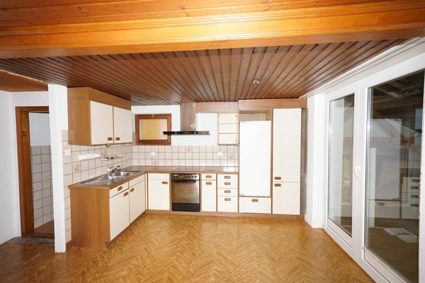 Visionäre gesucht - Einfamilienhaus mit grossem Potenzial auf 645 m2 Grundstück 2
