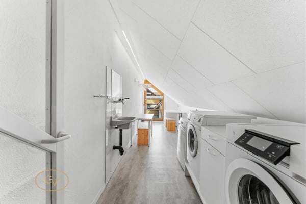 Sonnige Maisonettewohnung mit Charme im Herzen von Sins 22