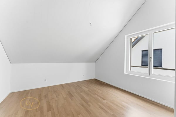 Lichtdurchflutete Maisonette-Wohnung mit Galerie, Weitblick und Abendsonne 8