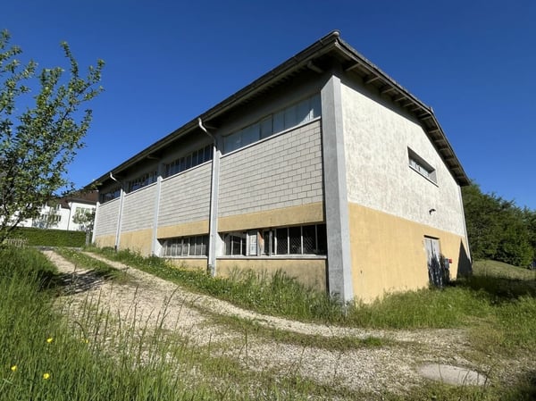 Viel Platz für Ihr Lager oder Hobby : 170 m² an zentraler Lage in Glattfelden zu vermieten 4