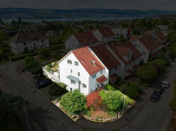 Grosszügiges Eckhaus mit viel Raum für die ganze Familie 32