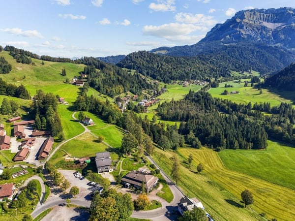 Traditionsreicher Eigenthalerhof - Ausflugsrestaurant am Fusse des Pilatus zu verpachten 37