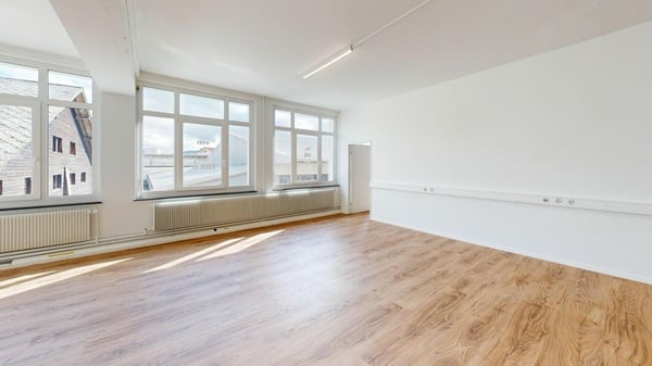 Zwei attraktive Mietobjekte für Büro, Atelier und Gewerbe 4