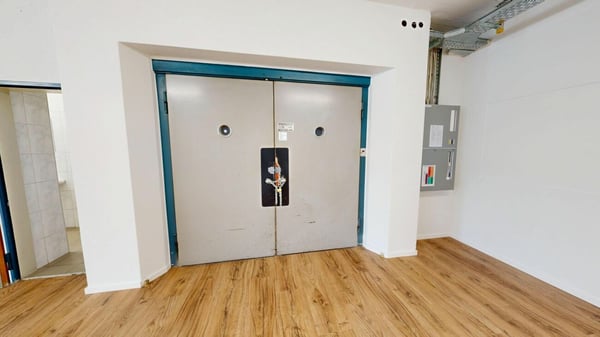 Zwei attraktive Mietobjekte für Büro, Atelier und Gewerbe 14