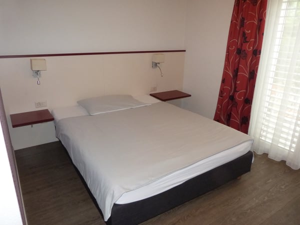 Möbliertes Einzelzimmer mit eigenem Bad und Kochnische 7