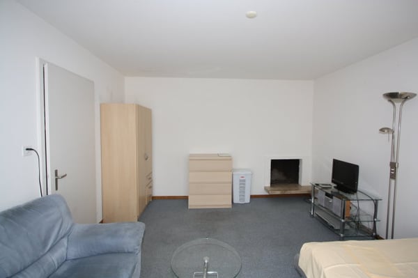 Möblierte 2 Zimmer Wohnung / furnished flat 5