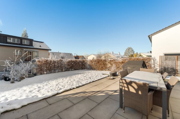 Doppelhaushälfte mit Seesicht & Bergpanorama 11