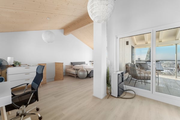 Doppelhaushälfte mit Seesicht & Bergpanorama 9