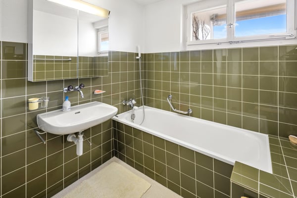 EINFAMILIENHAUS MIT GROSSEM GARTEN UND WEITBLICK IN BEVORZUGTER WOHNLA 6