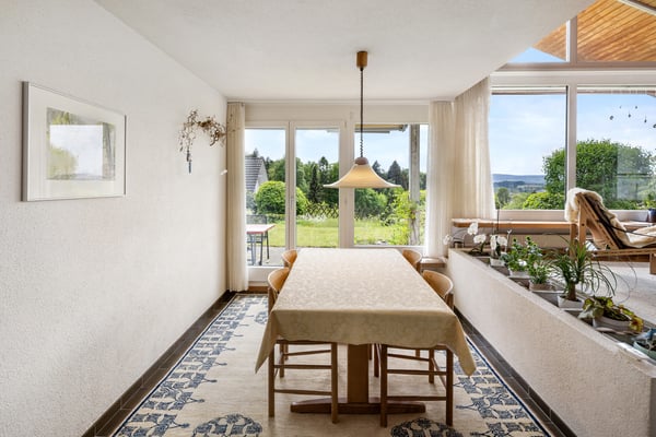 EINFAMILIENHAUS MIT GROSSEM GARTEN UND WEITBLICK IN BEVORZUGTER WOHNLA 4
