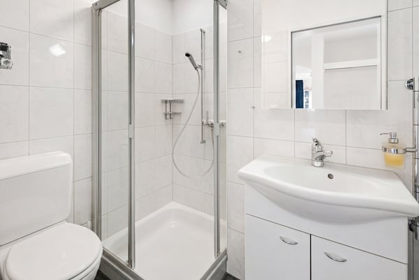 ATTRAKTIVE 4.5-ZIMMER-WOHNUNG MIT TOP-ANBINDUNG 11
