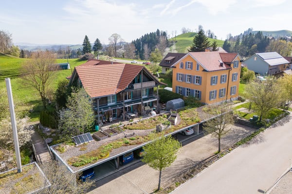 IHR RÜCKZUGSORT MIT WEITSICHT  DOPPELHAUSHÄLFTE MIT VIEL PLATZ 1
