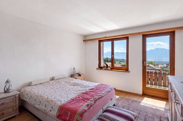 MEHRFAMILIENHAUS MIT ZÜRICHSEE-PANORAMA UND WERTSTEIGERUNGSPOTENZIAL 8