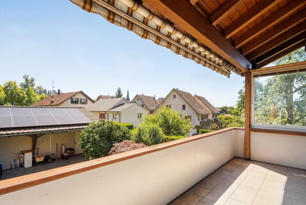 SONNIGE 4.5-ZIMMER-WOHNUNG MIT WEITBLICK INS GRÜNE 13