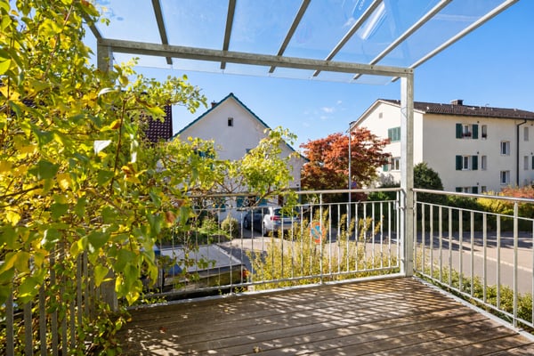 CHARMANTE DOPPELHAUSHÄLFTE MIT SONNENBALKON UND KLEINEM GARTEN 3