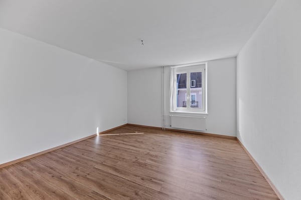 Seltene Gelegenheit: MFH beim Goldbrunnenplatz 11