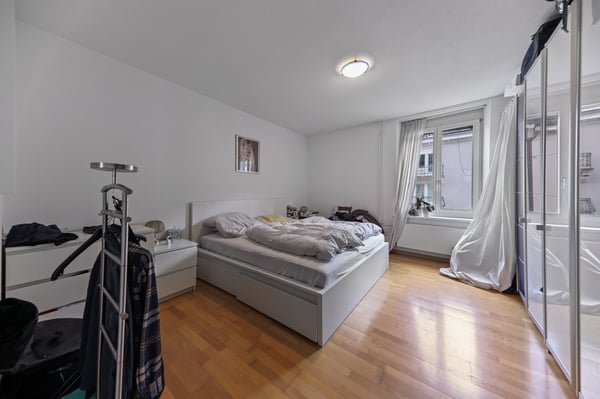 Seltene Gelegenheit: MFH beim Goldbrunnenplatz 6