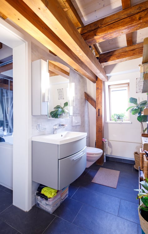 Seltene Gelegenheit: MFH beim Goldbrunnenplatz 16