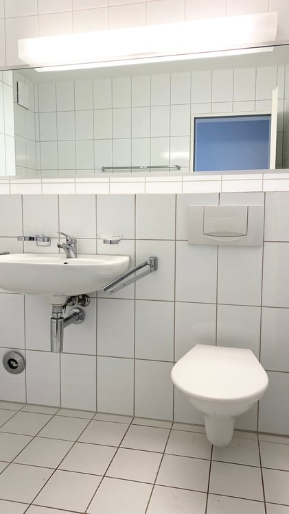 Charmante 3.5-Zimmer-Wohnung mit Balkon in Zürich-Seebach 11