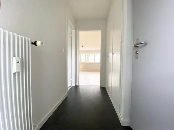 Helle 3-Zimmer-Wohnung mit Balkon beim Bahnhof-Bonstetten 7