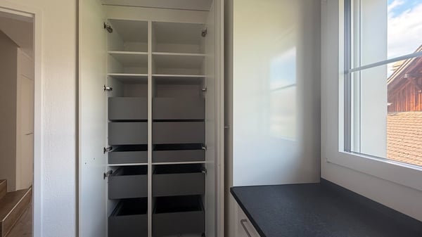 Sanierte 5- Zimmer-Maisonette- Wohnung mit Balkon in Bonstetten 3