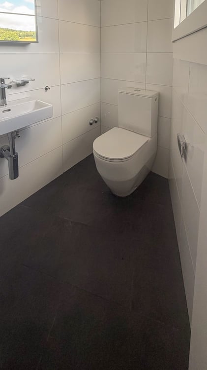 Sanierte 5- Zimmer-Maisonette- Wohnung mit Balkon in Bonstetten 10