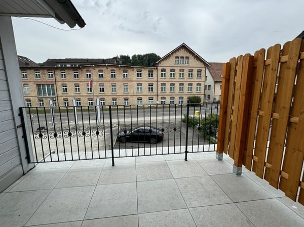 Originelle 4 1/2 - Zimmer-Dachmaisonette-Wohnung 2