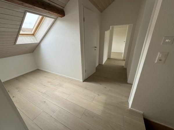 4 1/2 - Zimmer-Dachmaisonette-Wohnung 5