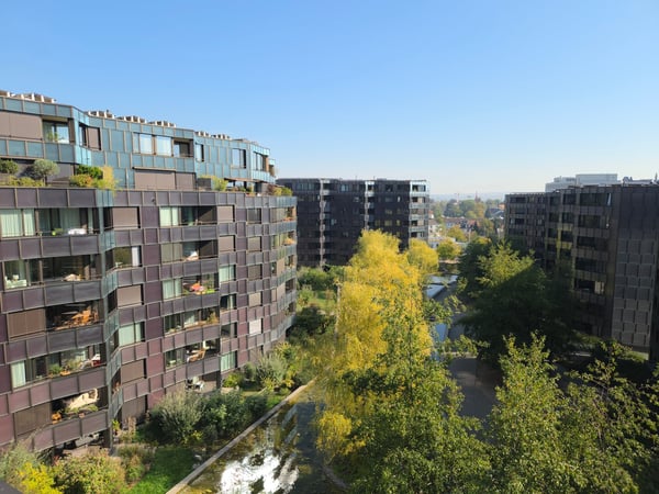 Moderne 2.5-Zimmer-Traumwohnung mit Aussicht