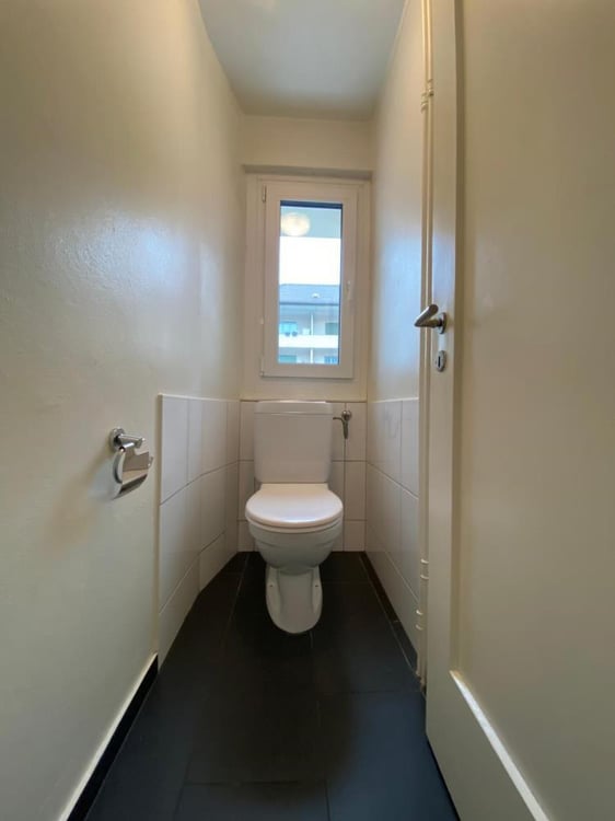 Schöne, lichtdurchflutete 7-Zimmer-Wohnung an zentraler Lage! 6