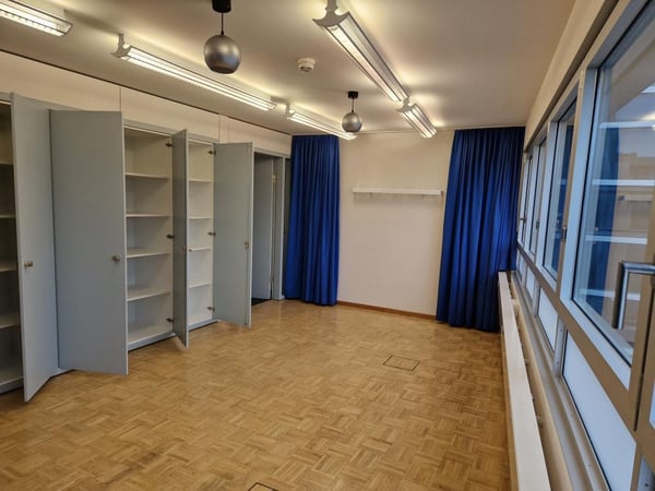 Zentral gelegenes Büro/Atelier in Biel! 3