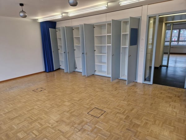 Zentral gelegenes Büro/Atelier in Biel! 3