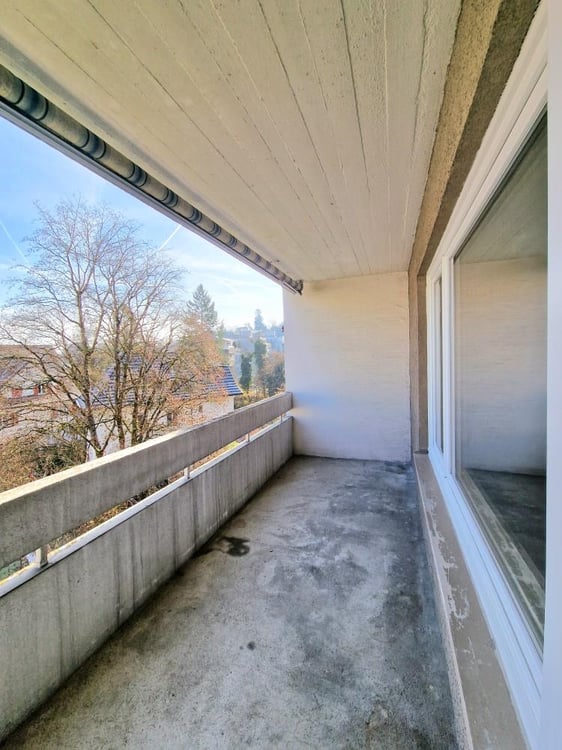 Moderne Wohnung mit Balkon 4