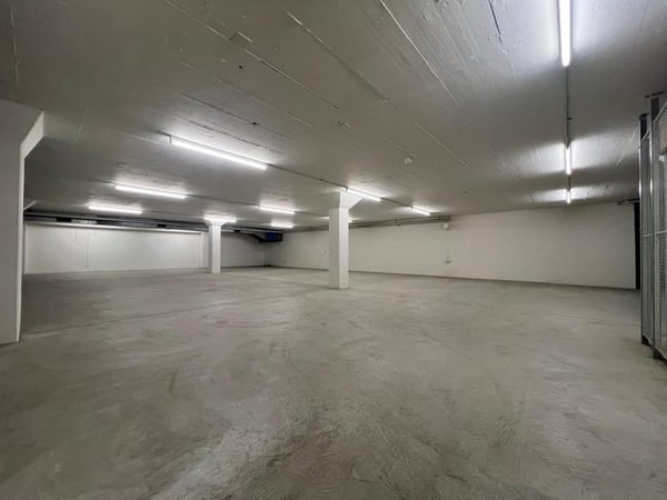 Optimale 400m2 Lagerfläche in Toplage per sofort zu vermieten! 1