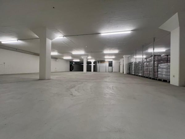 Optimale 400m2 Lagerfläche in Toplage per sofort zu vermieten! 9