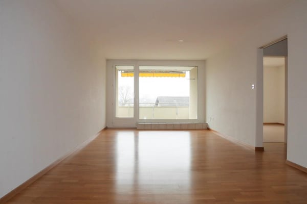 Schöne Wohnung mit Balkon zu vermieten 2